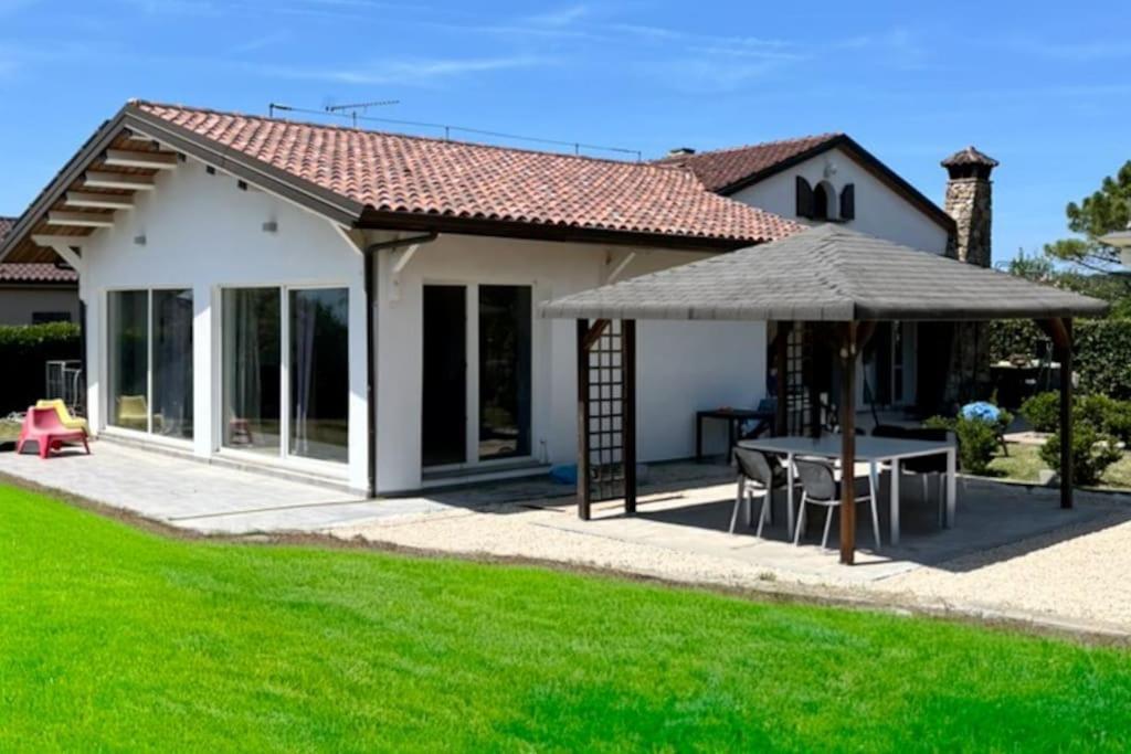 Villa - In Collina Vista Mare Con Piscina Privata