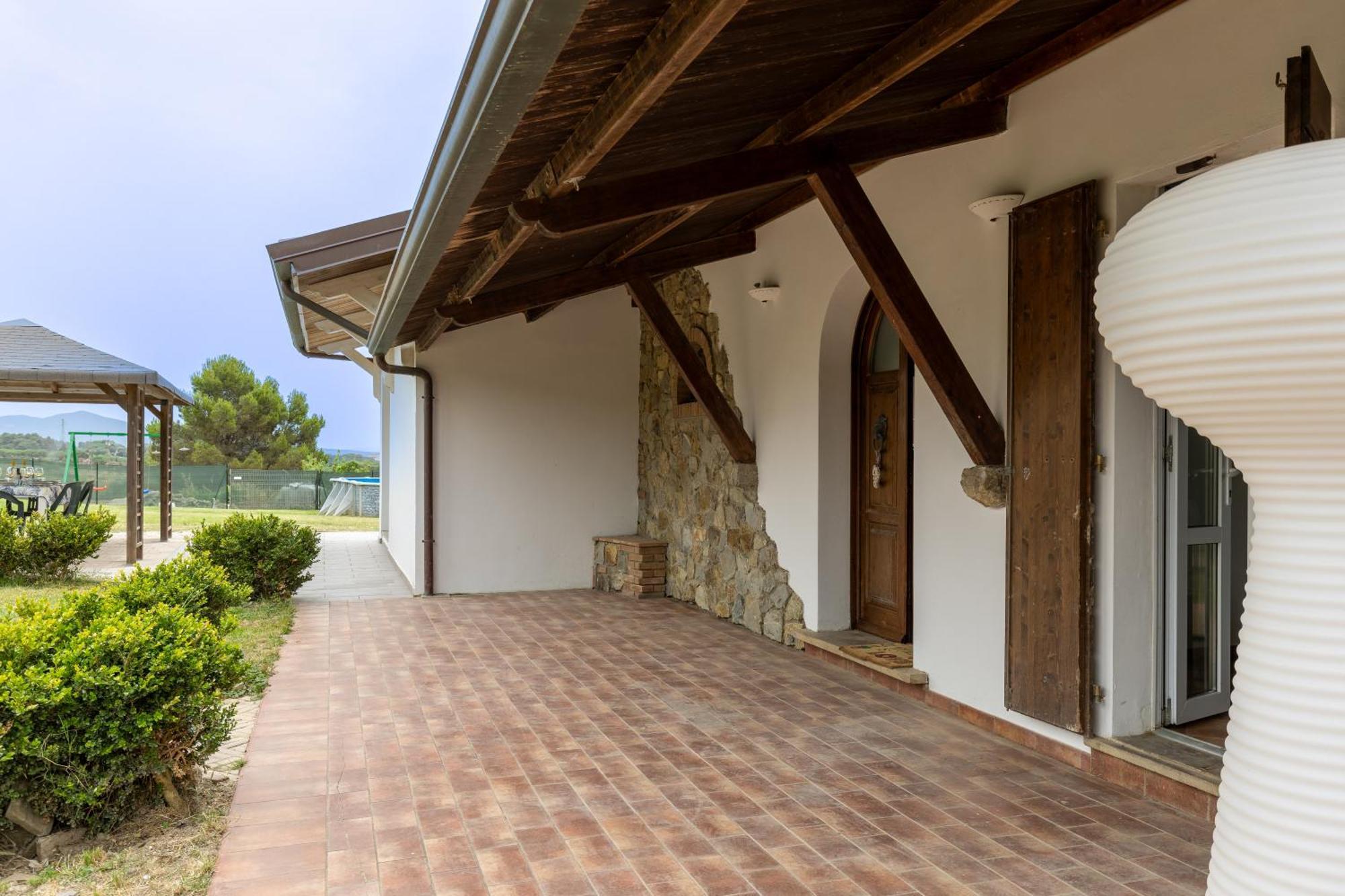 - In Collina Vista Mare Con Piscina Privata Castiglioncello