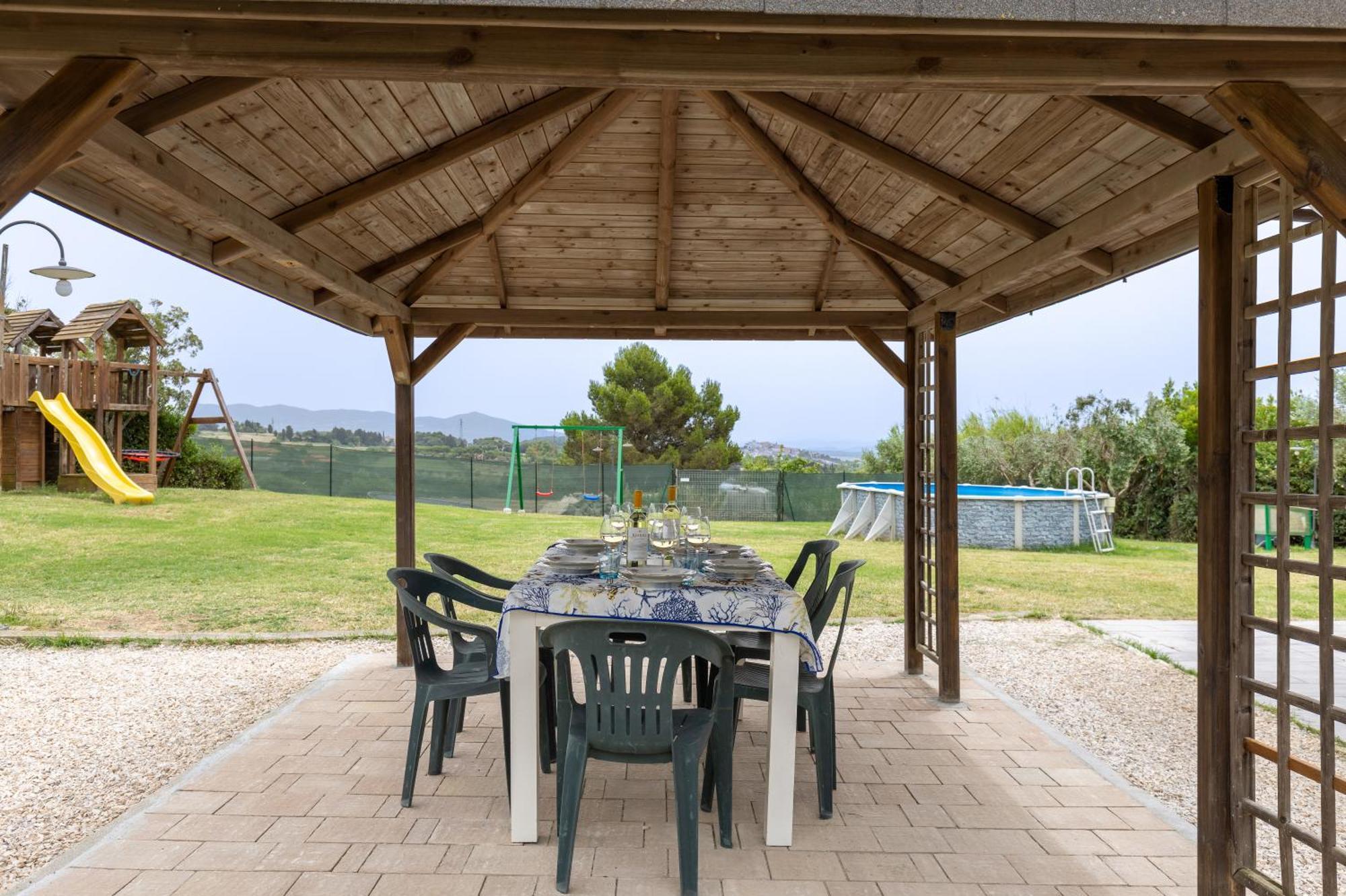 - In Collina Vista Mare Con Piscina Privata Villa