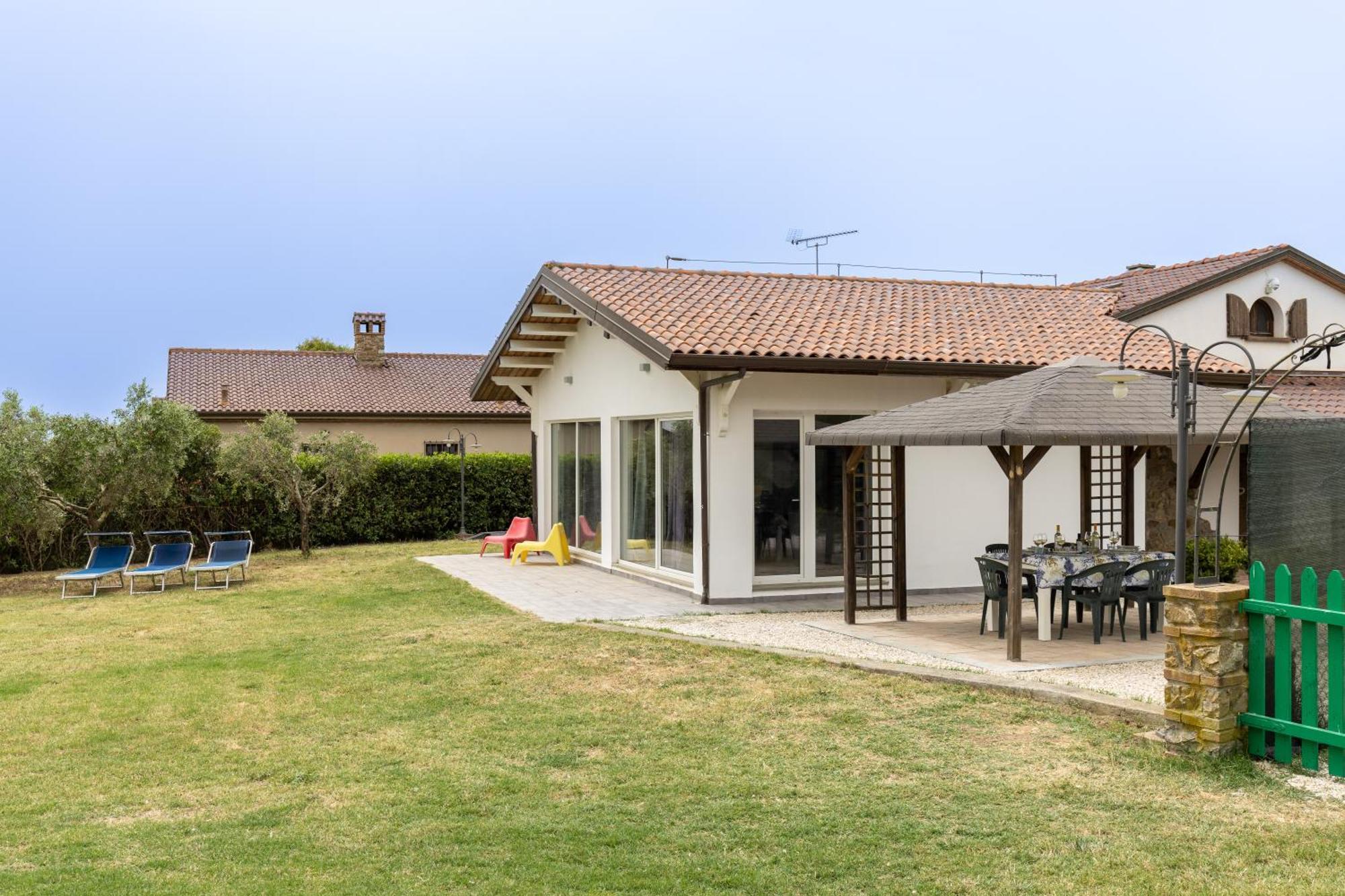 Villa - In Collina Vista Mare Con Piscina Privata