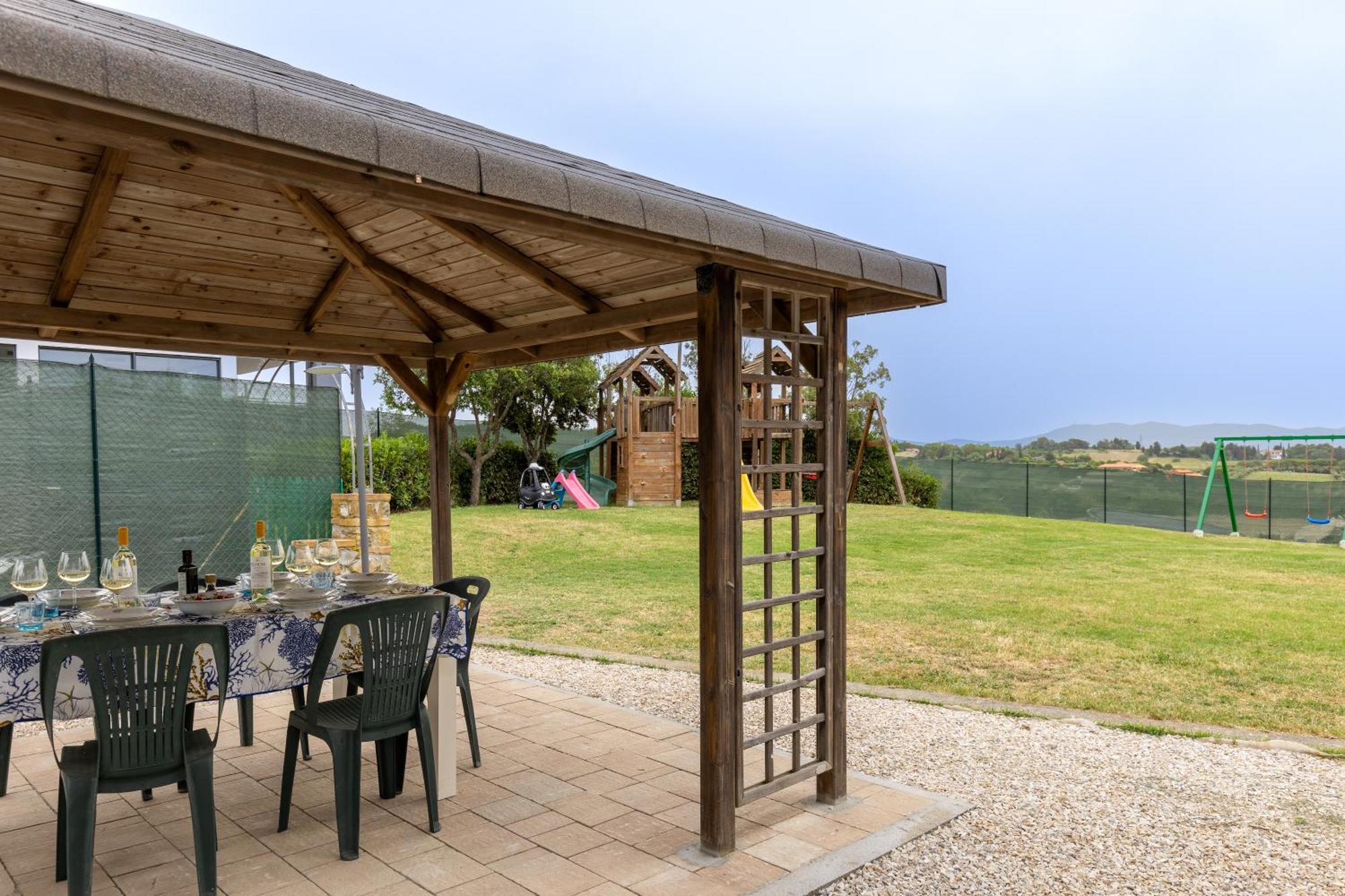 - In Collina Vista Mare Con Piscina Privata *
